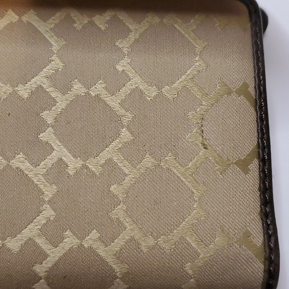 Tommy Hilfiger Checkbook/Wallet - Picture 7 of 8